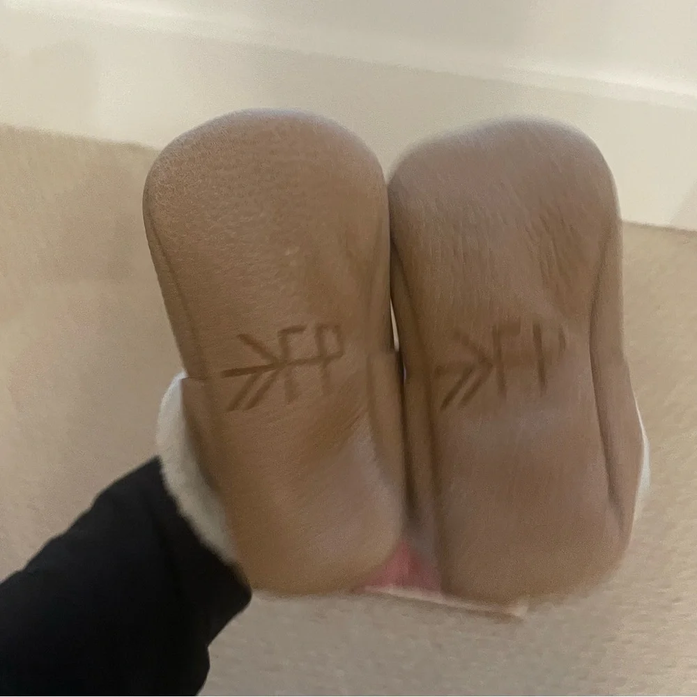 Freshly Picked Mocassin Weathered Brown Shearling